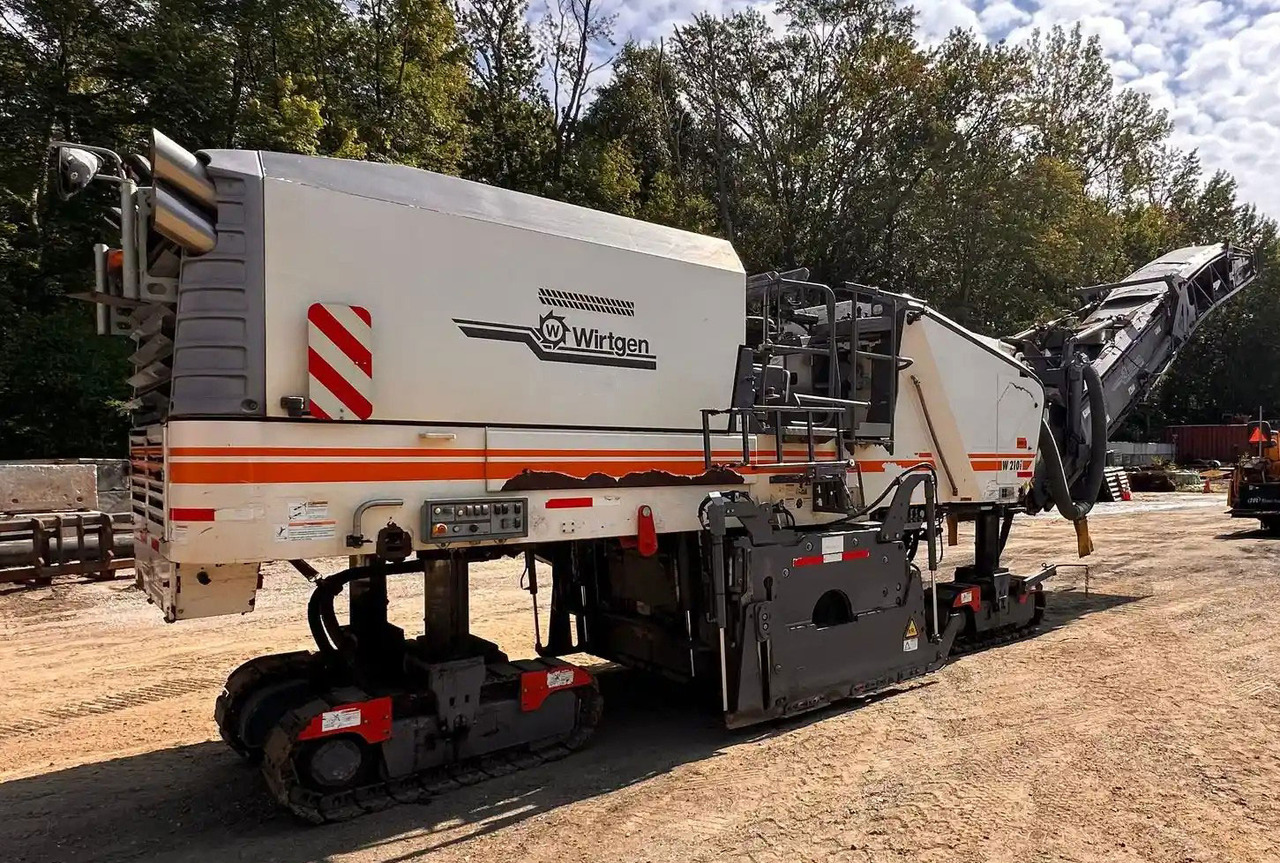 Wirtgen W 210 i - 콜드 플래너 : 사진 1 Wirtgen W 210 i - 콜드 플래너 : 사진 1