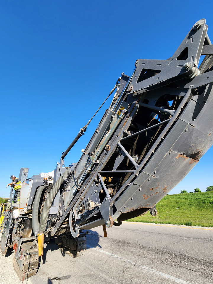 Wirtgen W 220 I - 콜드 플래너 : 사진 5 Wirtgen W 220 I - 콜드 플래너 : 사진 5