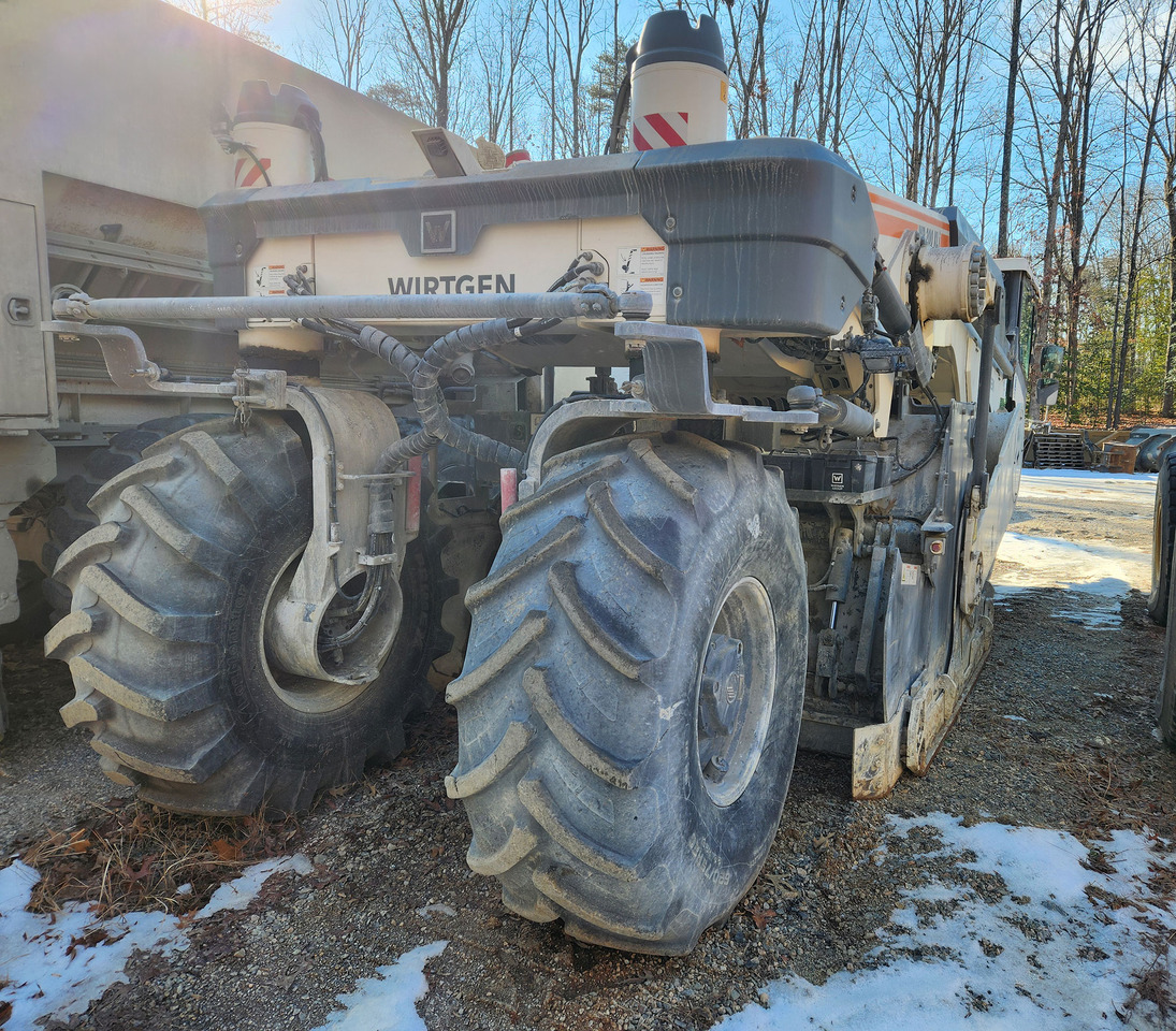 Wirtgen WR 200 XLI - 토양 안정제 : 사진 4 Wirtgen WR 200 XLI - 토양 안정제 : 사진 4