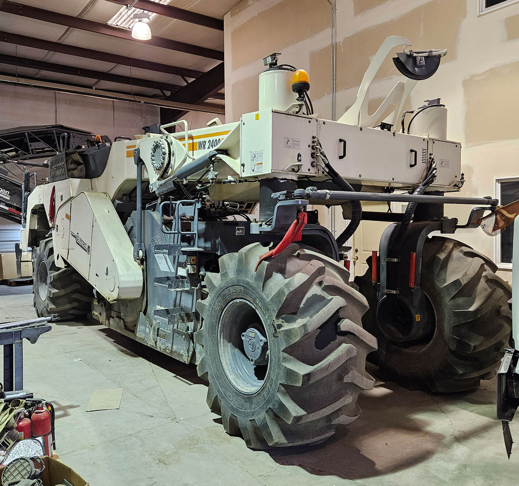 Wirtgen WR 2400 - 토양 안정제 : 사진 2 Wirtgen WR 2400 - 토양 안정제 : 사진 2