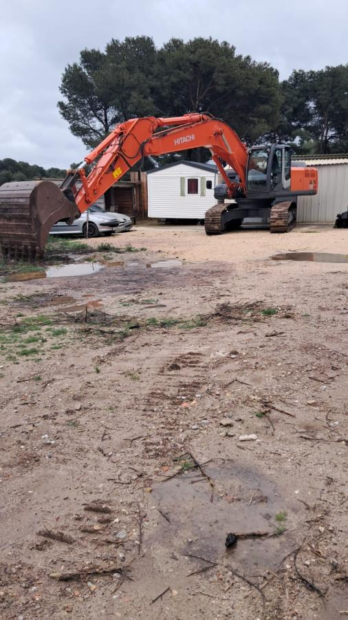 HITACHI ZAXIS 350 ZAXIS 350 - 크롤러 굴삭기 : 사진 1 HITACHI ZAXIS 350 ZAXIS 350 - 크롤러 굴삭기 : 사진 1