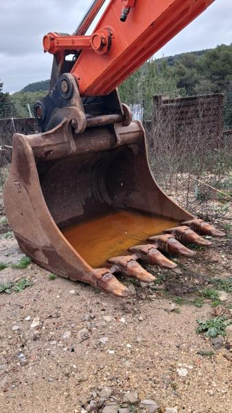 HITACHI ZAXIS 350 ZAXIS 350 - 크롤러 굴삭기 : 사진 5 HITACHI ZAXIS 350 ZAXIS 350 - 크롤러 굴삭기 : 사진 5