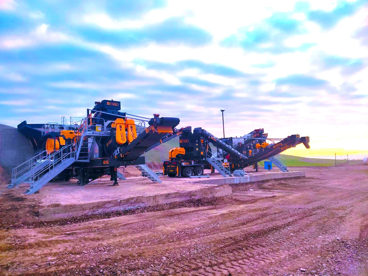 FABO FULLSTAR 90 | mobile jaw crusher - 조 크러셔 : 사진 2 FABO FULLSTAR 90 | mobile jaw crusher - 조 크러셔 : 사진 2