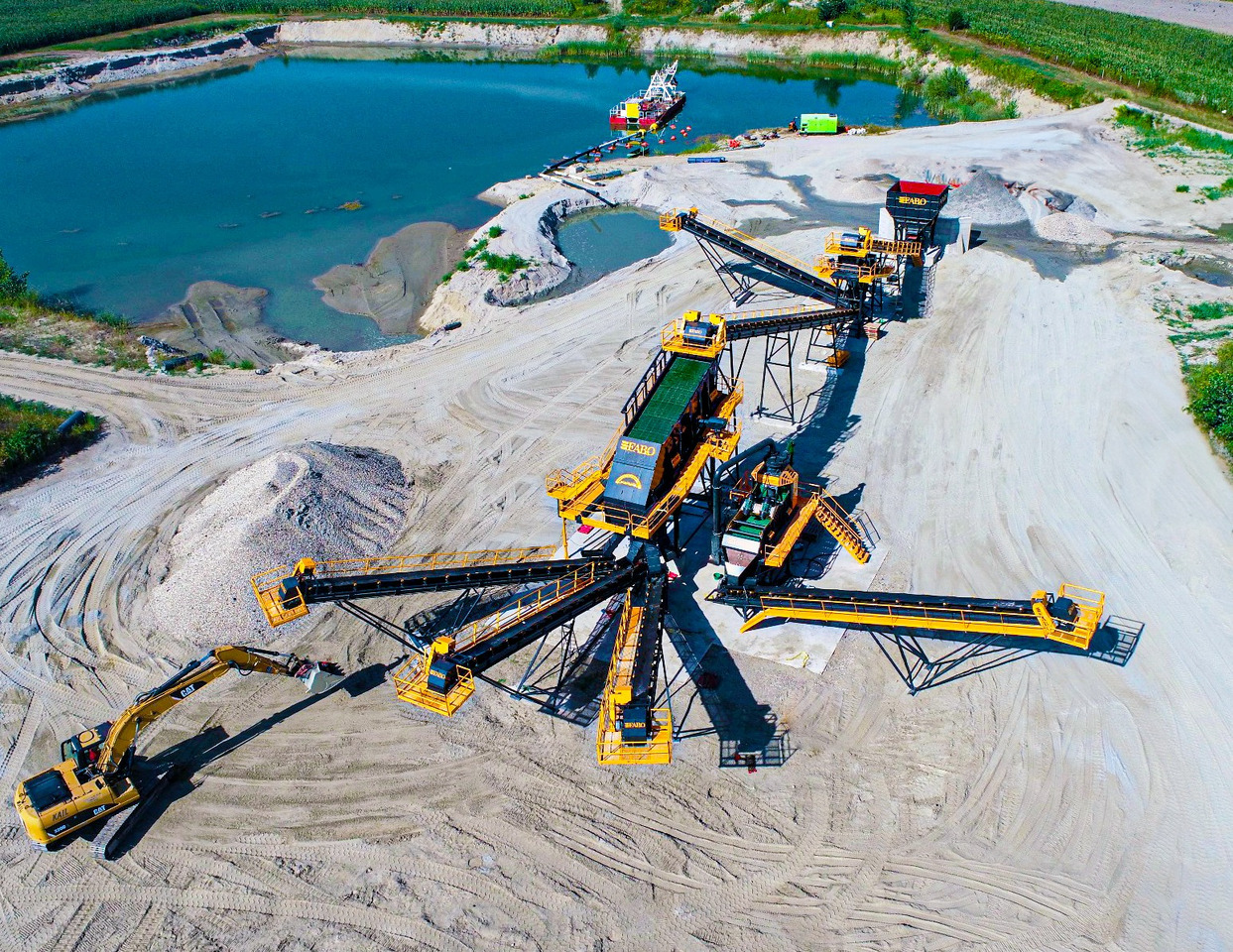 FABO crusher - stone crusher - crushers - 크러셔 : 사진 1 FABO crusher - stone crusher - crushers - 크러셔 : 사진 1