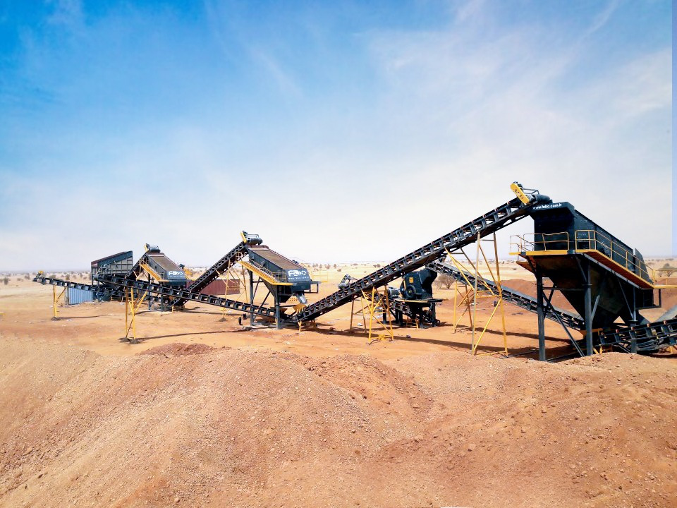 FABO crusher - stone crusher - crushers - 크러셔 : 사진 1 FABO crusher - stone crusher - crushers - 크러셔 : 사진 1