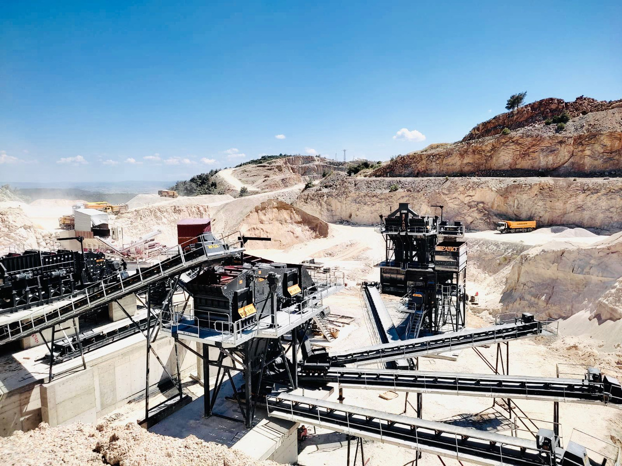 FABO crusher - stone crusher - crushers - 크러셔 : 사진 3 FABO crusher - stone crusher - crushers - 크러셔 : 사진 3