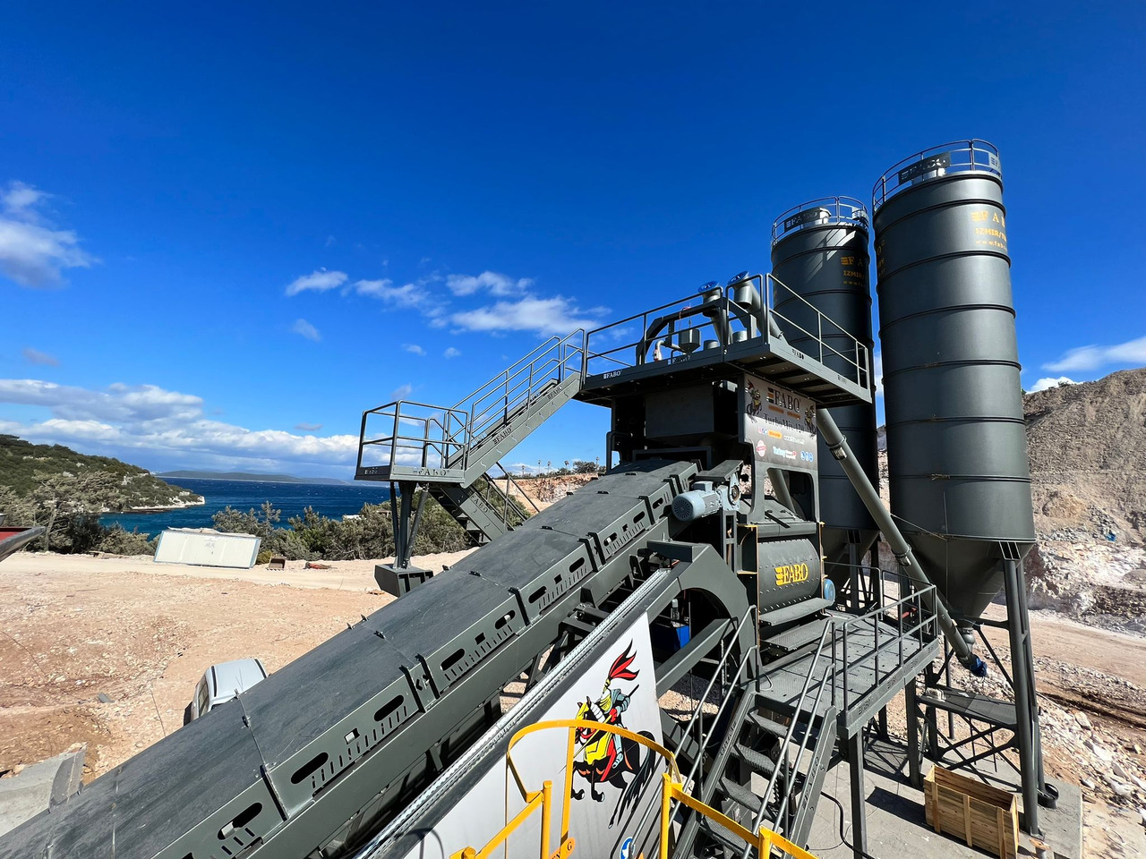 FABO mobile concrete batching plant - 콘크리트 플랜트 : 사진 4 FABO mobile concrete batching plant - 콘크리트 플랜트 : 사진 4