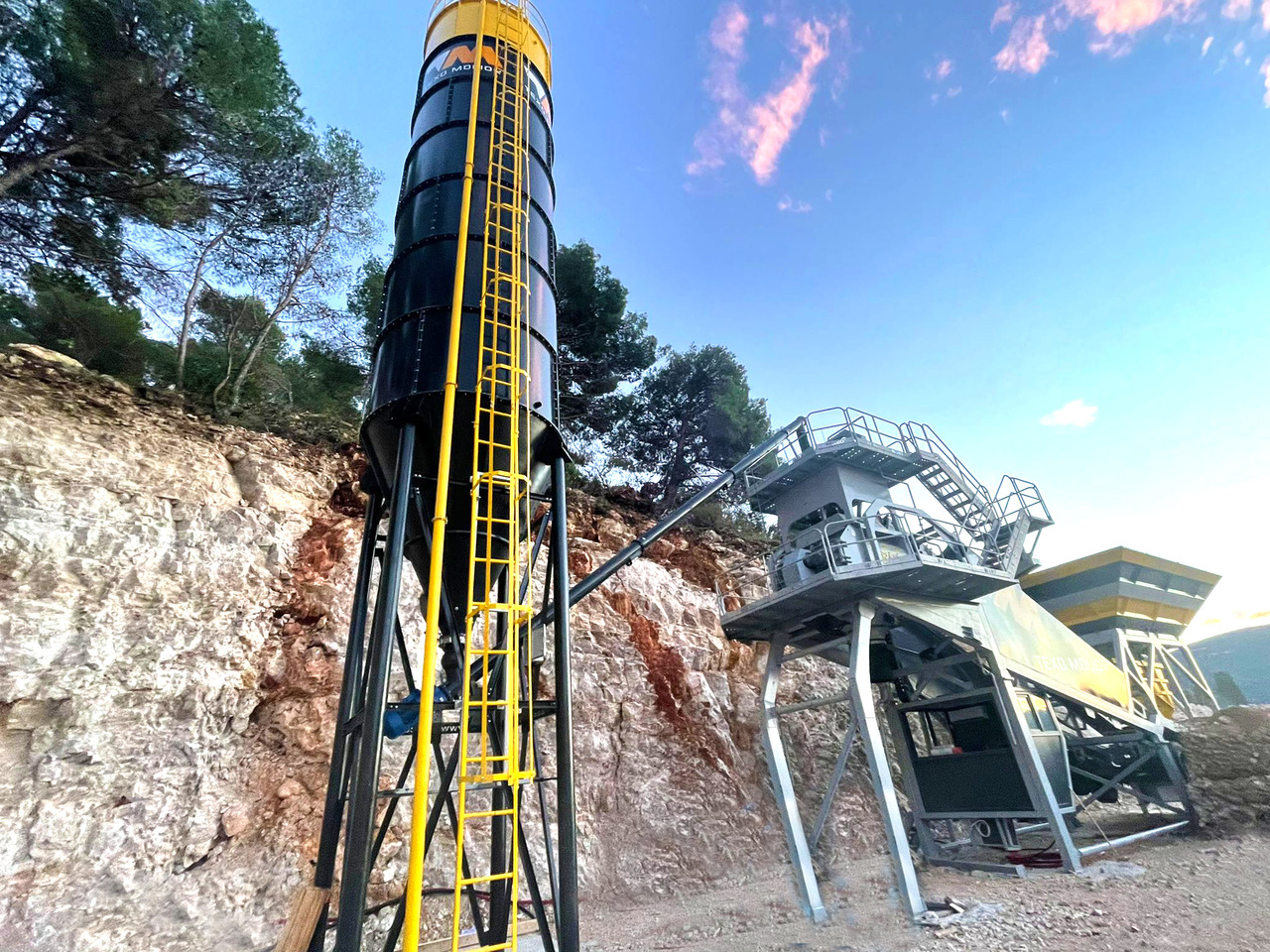 FABO mobile concrete batching plant - 콘크리트 플랜트 : 사진 3 FABO mobile concrete batching plant - 콘크리트 플랜트 : 사진 3