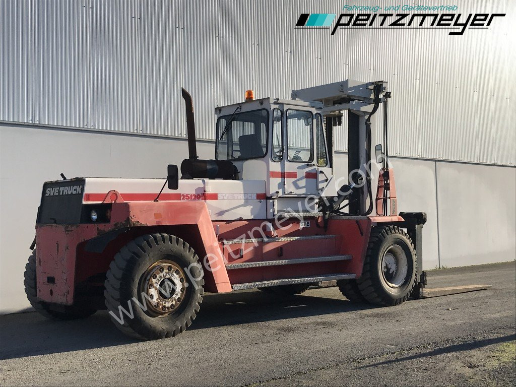 Svetruck Gabelstapler 25120-45 drehbarer Fahrersitz - 디젤 지게차 : 사진 3 Svetruck Gabelstapler 25120-45 drehbarer Fahrersitz - 디젤 지게차 : 사진 3