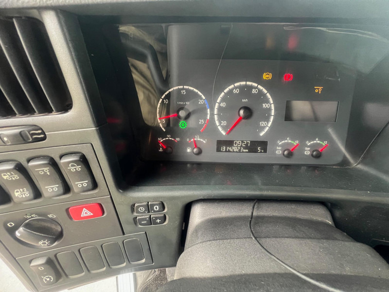 트랙터 유닛 Scania R420 LA6X2/4MNA - HYDRAULIC : 사진 11