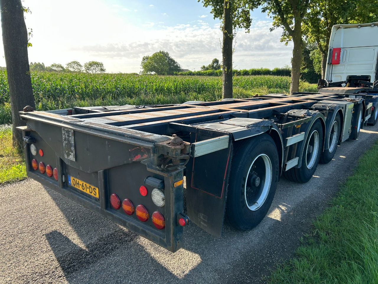 Nooteboom D-tec CT-53-04D combi chassis apk/tuf 9-2025 gvw 53000 kg - 컨테이너 운반 장치/ 스와프 보디 세미 트레일러 : 사진 4 Nooteboom D-tec CT-53-04D combi chassis apk/tuf 9-2025 gvw 53000 kg - 컨테이너 운반 장치/ 스와프 보디 세미 트레일러 : 사진 4