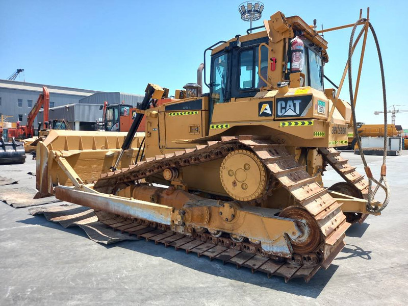 Cat D6T LGP (Abu Dhabi) - 불도저 : 사진 2 Cat D6T LGP (Abu Dhabi) - 불도저 : 사진 2