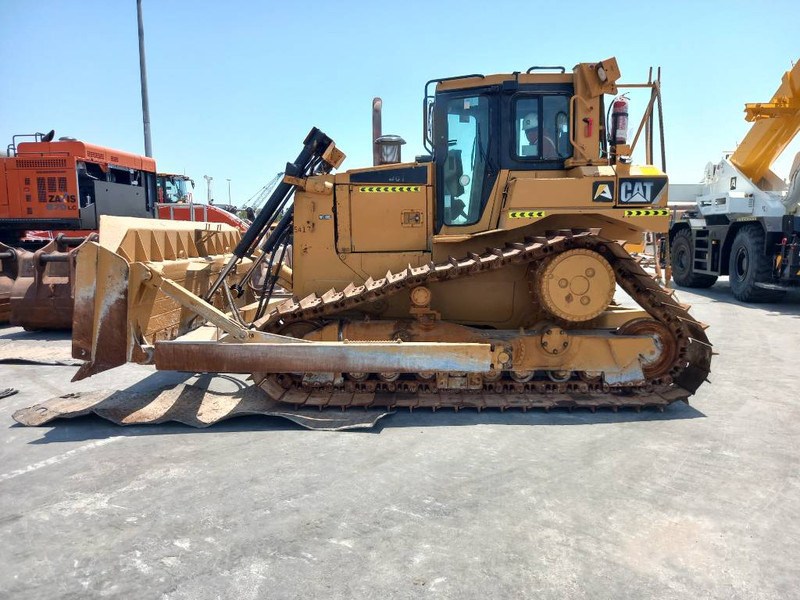 Cat D6T LGP (Abu Dhabi) - 불도저 : 사진 1 Cat D6T LGP (Abu Dhabi) - 불도저 : 사진 1