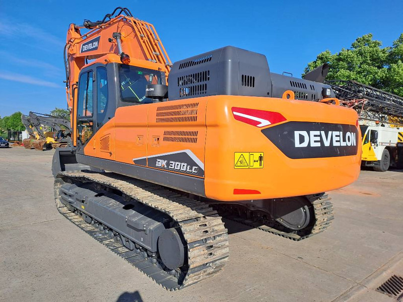 Develon DX 300 LC-7LC-7M (4 Pieces available) - 크롤러 굴삭기 : 사진 2 Develon DX 300 LC-7LC-7M (4 Pieces available) - 크롤러 굴삭기 : 사진 2