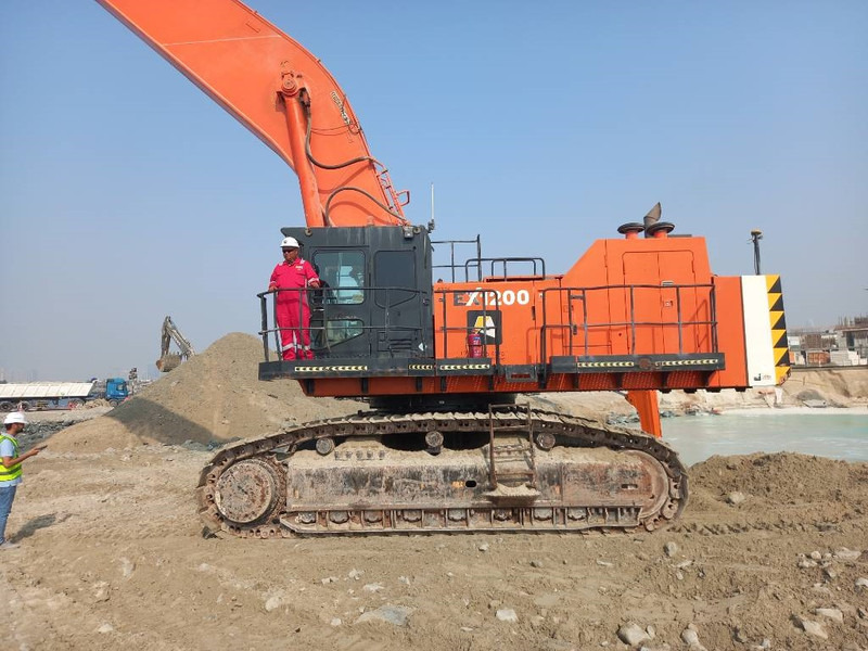 Hitachi EX 1200-6 Longreach 28m (Abu Dhabi) - 굴착기 : 사진 3 Hitachi EX 1200-6 Longreach 28m (Abu Dhabi) - 굴착기 : 사진 3