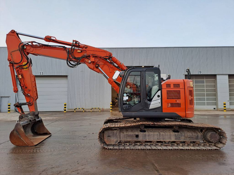 Hitachi ZX 225 US LC-5 B (Trimble GPS Prepared) - 크롤러 굴삭기 : 사진 1 Hitachi ZX 225 US LC-5 B (Trimble GPS Prepared) - 크롤러 굴삭기 : 사진 1