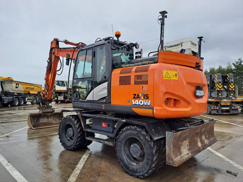 Hitachi ZX140WTB-6 (Topcon GPS + Engcon) - 휠 굴삭기 : 사진 2 Hitachi ZX140WTB-6 (Topcon GPS + Engcon) - 휠 굴삭기 : 사진 2