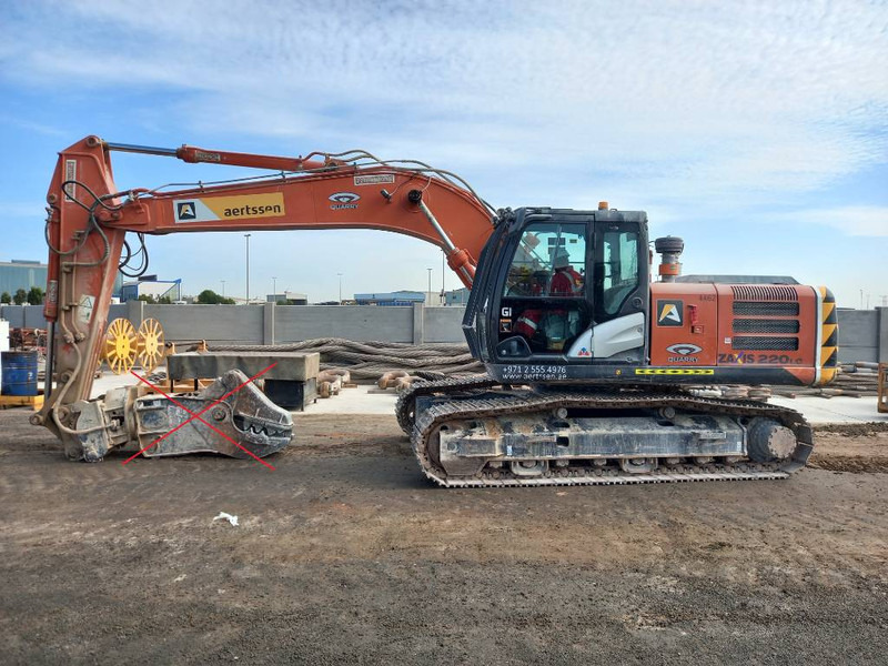 Hitachi ZX220 LC (Abu Dhabi) - 크롤러 굴삭기 : 사진 1 Hitachi ZX220 LC (Abu Dhabi) - 크롤러 굴삭기 : 사진 1