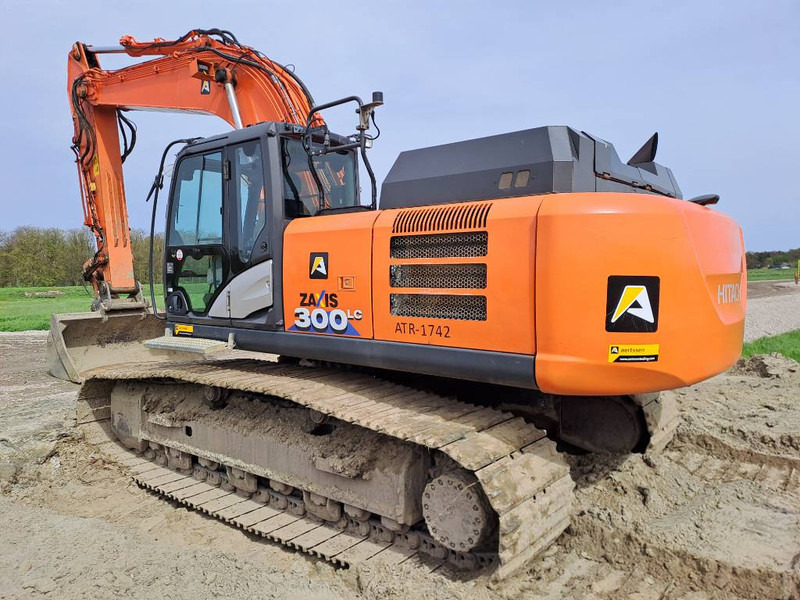 Hitachi ZX300LC-6 (Trimble Prepared) - 크롤러 굴삭기 : 사진 2 Hitachi ZX300LC-6 (Trimble Prepared) - 크롤러 굴삭기 : 사진 2