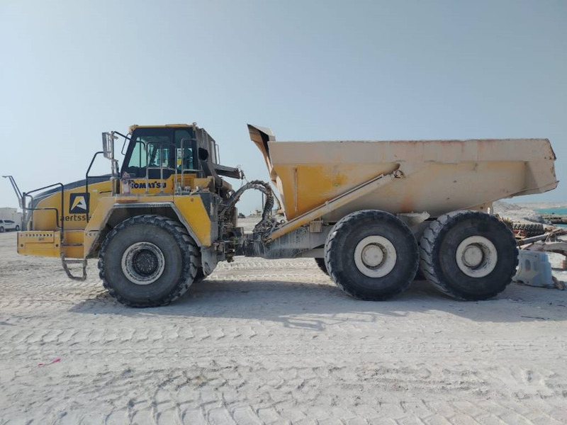 Komatsu HM400-3R (4 pieces available in Abu Dhabi) - 관절 덤프 : 사진 1 Komatsu HM400-3R (4 pieces available in Abu Dhabi) - 관절 덤프 : 사진 1