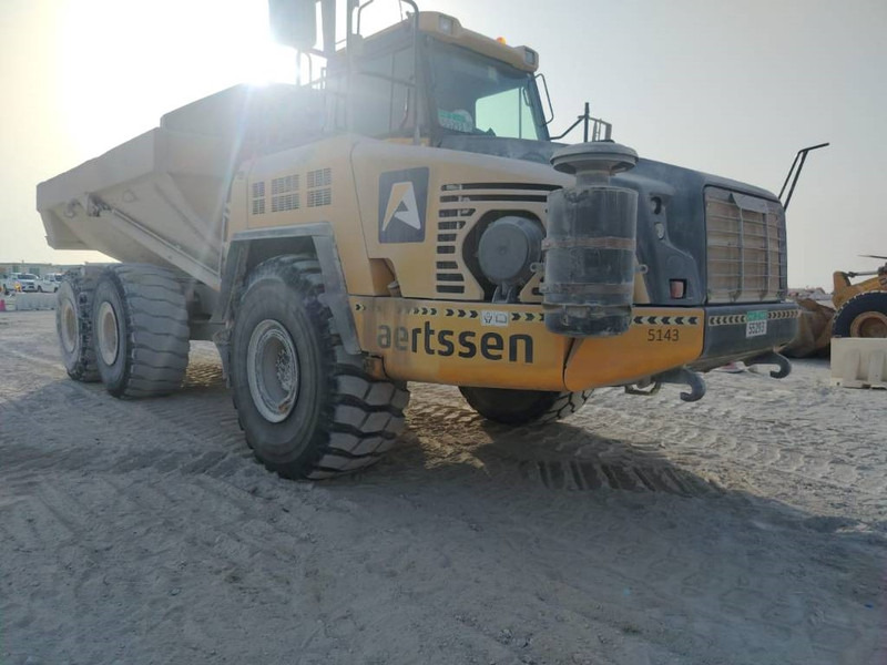 Komatsu HM400-3R (4 pieces available in Abu Dhabi) - 관절 덤프 : 사진 4 Komatsu HM400-3R (4 pieces available in Abu Dhabi) - 관절 덤프 : 사진 4