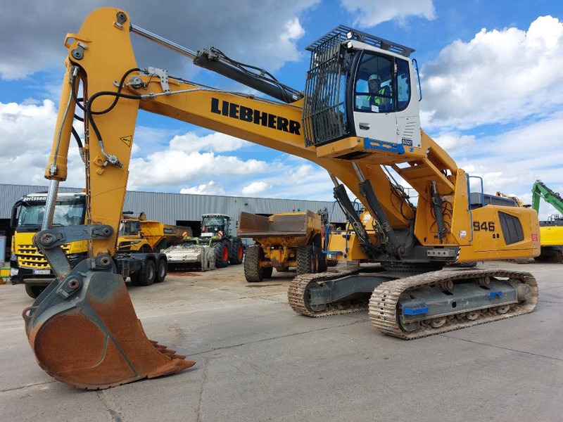 Liebherr R946 LC (Lifting Cab) - 크롤러 굴삭기 : 사진 2 Liebherr R946 LC (Lifting Cab) - 크롤러 굴삭기 : 사진 2