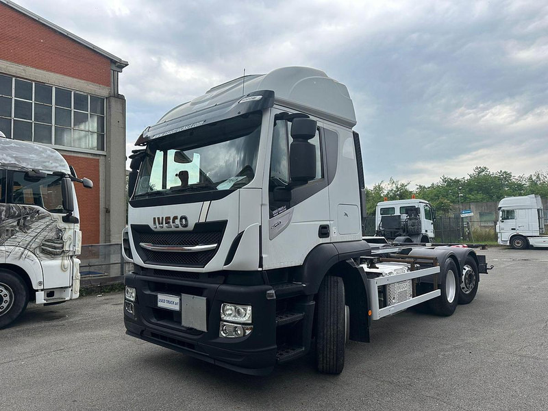 Iveco Stralis 460 - 캡 새시 트럭 : 사진 1 Iveco Stralis 460 - 캡 새시 트럭 : 사진 1