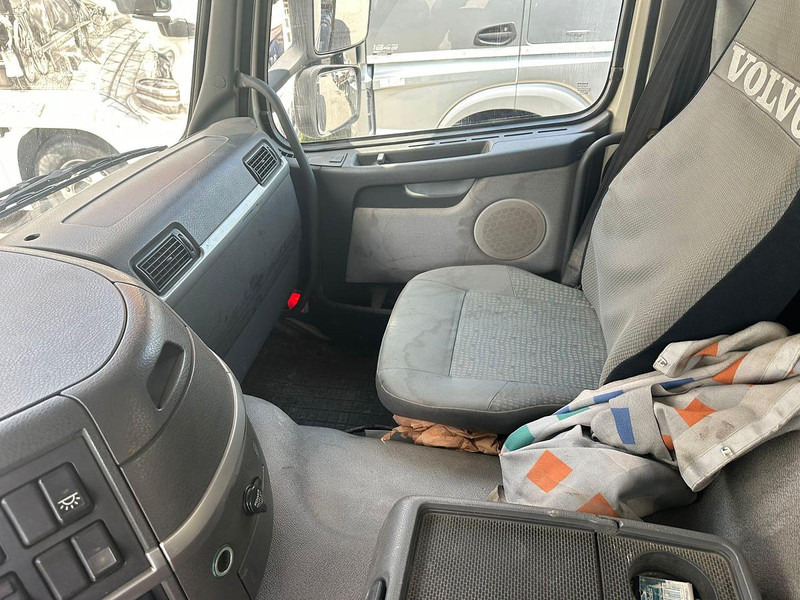 덤프트럭 Volvo FM 420 : 사진 15