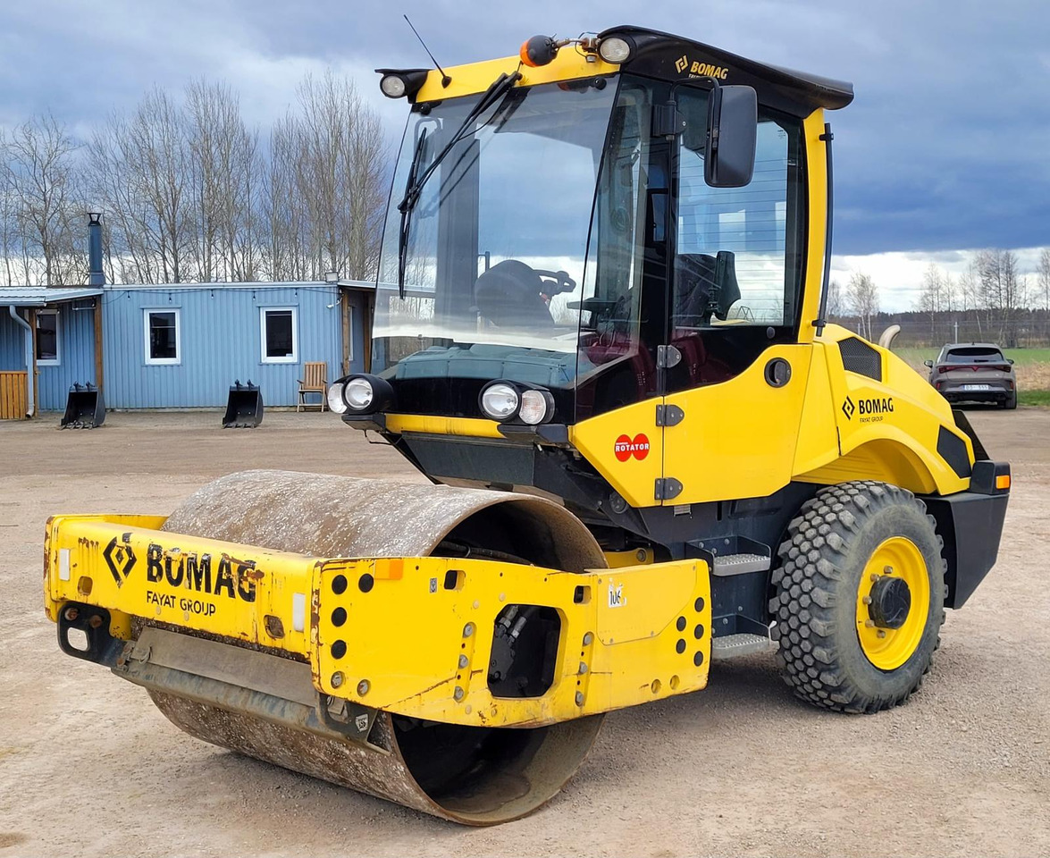 BOMAG BW145D-5 EPA - 롤러 : 사진 1 BOMAG BW145D-5 EPA - 롤러 : 사진 1