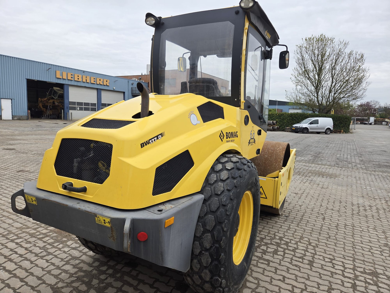 BOMAG BW177D-5 - 압축기 : 사진 2 BOMAG BW177D-5 - 압축기 : 사진 2
