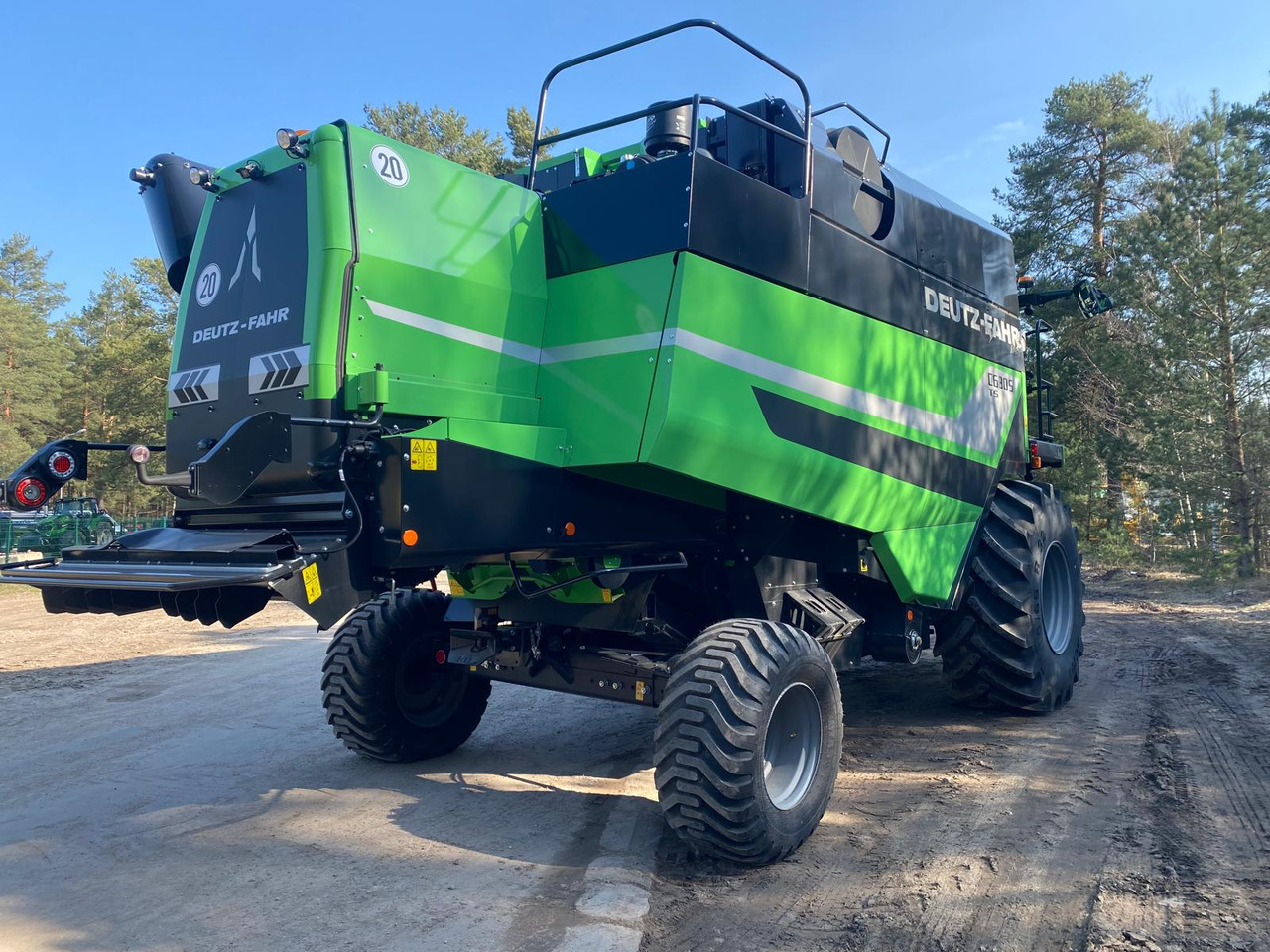 DEUTZ FAHR C6305 TS with DH630R NEW/UNUSED - 콤바인 수확기 : 사진 3 DEUTZ FAHR C6305 TS with DH630R NEW/UNUSED - 콤바인 수확기 : 사진 3