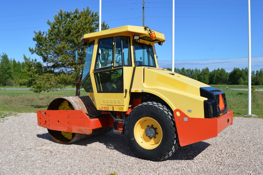 DYNAPAC CA152D - 롤러 : 사진 4 DYNAPAC CA152D - 롤러 : 사진 4