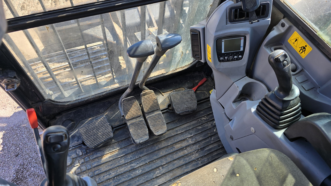 산림용 트랙터 Kubota KX080-4, AXER 540 : 사진 10 산림용 트랙터 Kubota KX080-4, AXER 540 : 사진 10