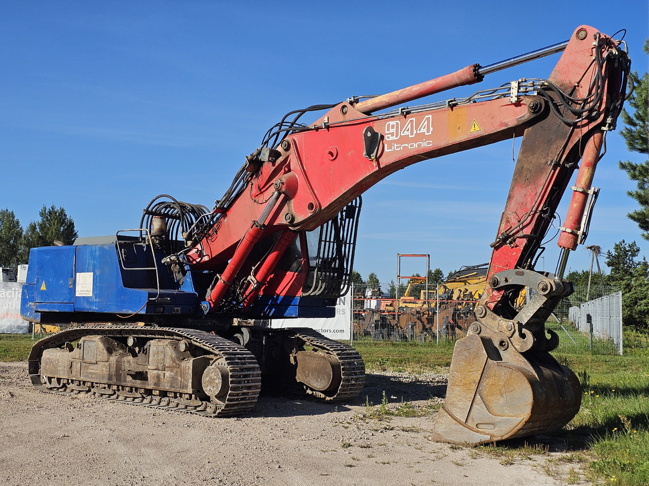 LIEBHERR R944B VH-HD. UHD boom and standart boom included. - 철거 굴삭기 : 사진 3 LIEBHERR R944B VH-HD. UHD boom and standart boom included. - 철거 굴삭기 : 사진 3