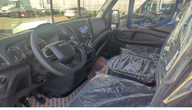 IVECO Daily 35S18H V Kastenwagen Klima Pilot DAB... - 패널 밴 : 사진 4 IVECO Daily 35S18H V Kastenwagen Klima Pilot DAB... - 패널 밴 : 사진 4