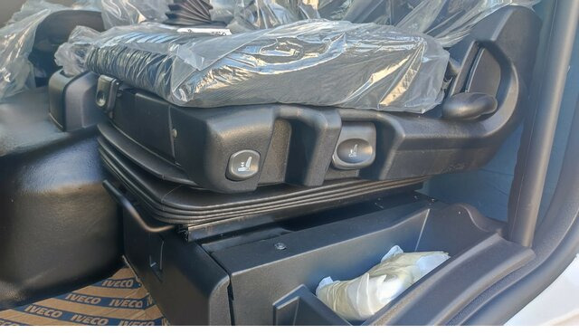 IVECO EuroCargo ML120EL21 EVI_E-AC+ PILOT+PTO... - 캡 새시 트럭 : 사진 5 IVECO EuroCargo ML120EL21 EVI_E-AC+ PILOT+PTO... - 캡 새시 트럭 : 사진 5