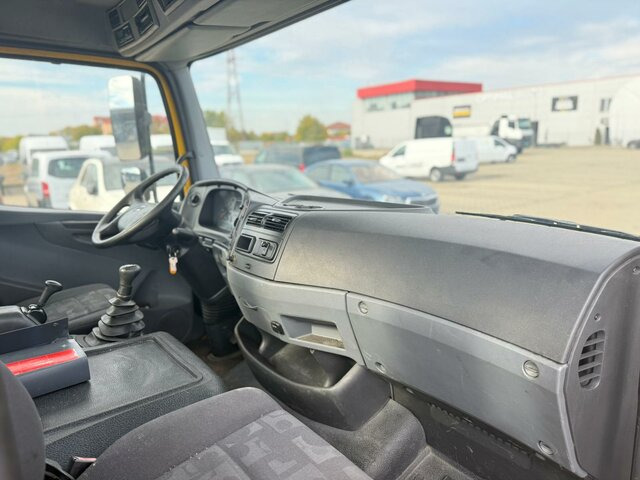 MERCEDES-BENZ Atego 1022 L Pritsche / Klima / Tachograph... - 견인 트럭 : 사진 4 MERCEDES-BENZ Atego 1022 L Pritsche / Klima / Tachograph... - 견인 트럭 : 사진 4