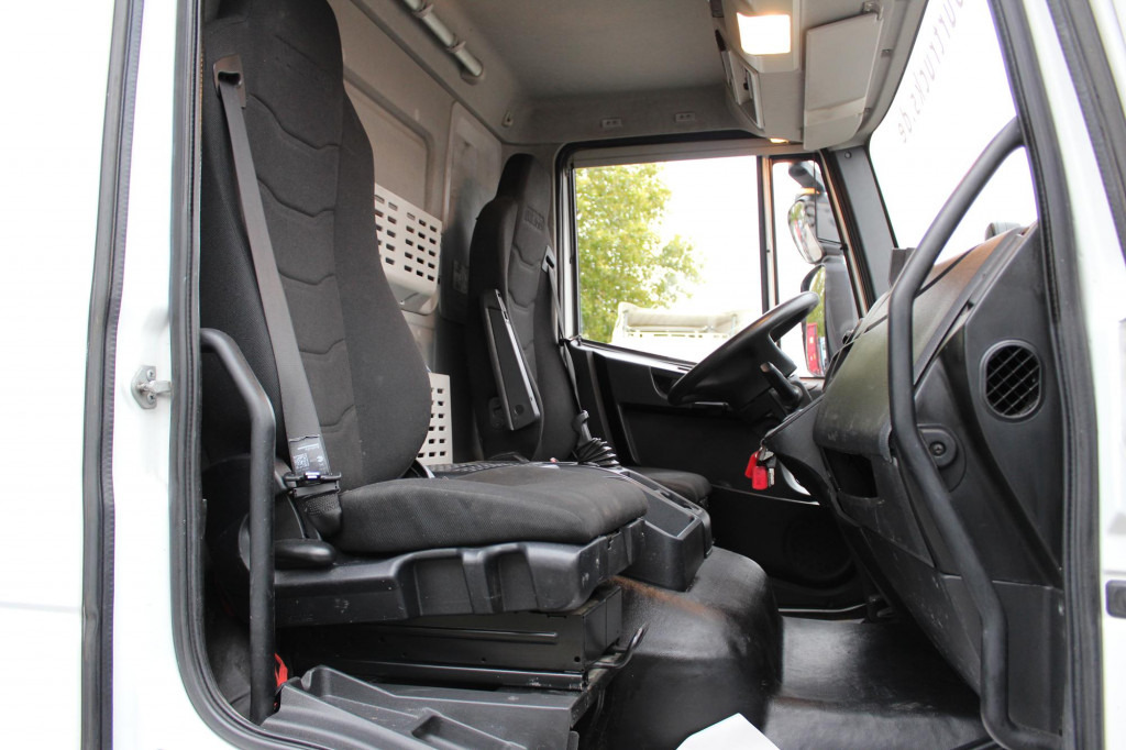 Iveco Eurocargo 190-280 E6 Koffer 8,51m Roltor LBW - 박스 트럭 : 사진 4 Iveco Eurocargo 190-280 E6 Koffer 8,51m Roltor LBW - 박스 트럭 : 사진 4