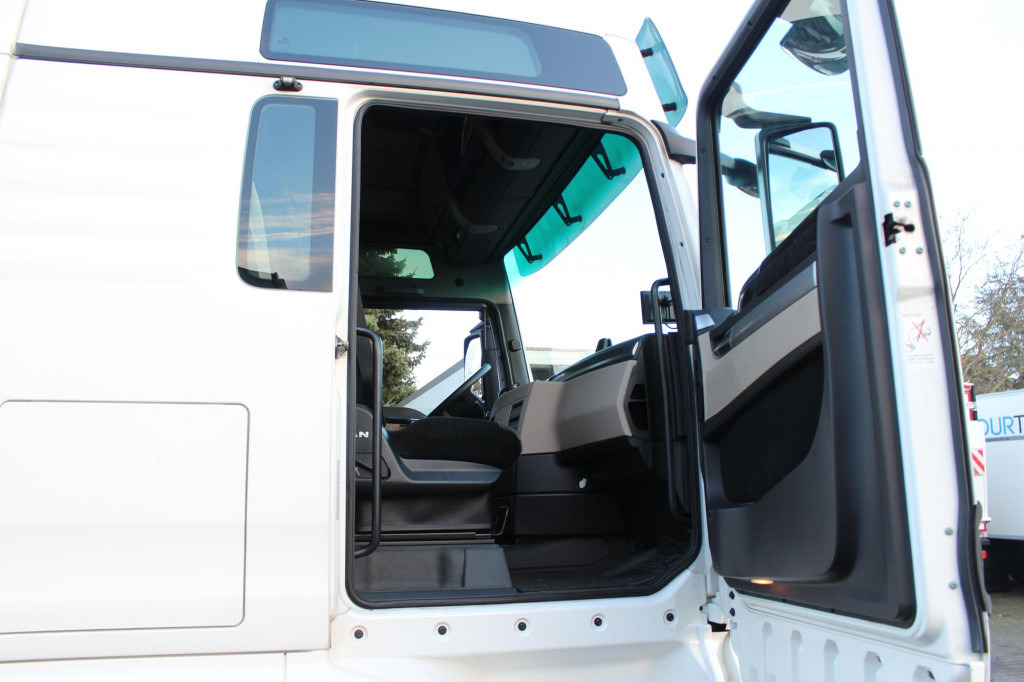 MAN TGX 18.510 E6 XXL Retarder Kühlbox Navi - 트랙터 유닛 : 사진 2 MAN TGX 18.510 E6 XXL Retarder Kühlbox Navi - 트랙터 유닛 : 사진 2