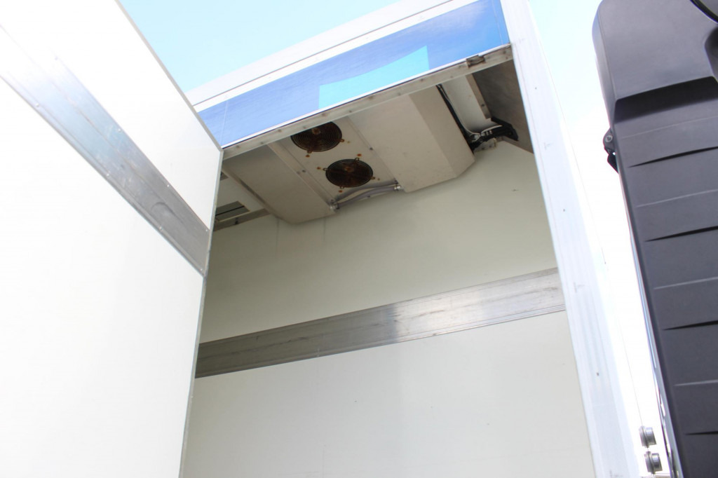 Mercedes-Benz Actros 2533 E6 Kühlkoffer Lift-Lenkachse LBW - 냉동탑차 : 사진 5 Mercedes-Benz Actros 2533 E6 Kühlkoffer Lift-Lenkachse LBW - 냉동탑차 : 사진 5