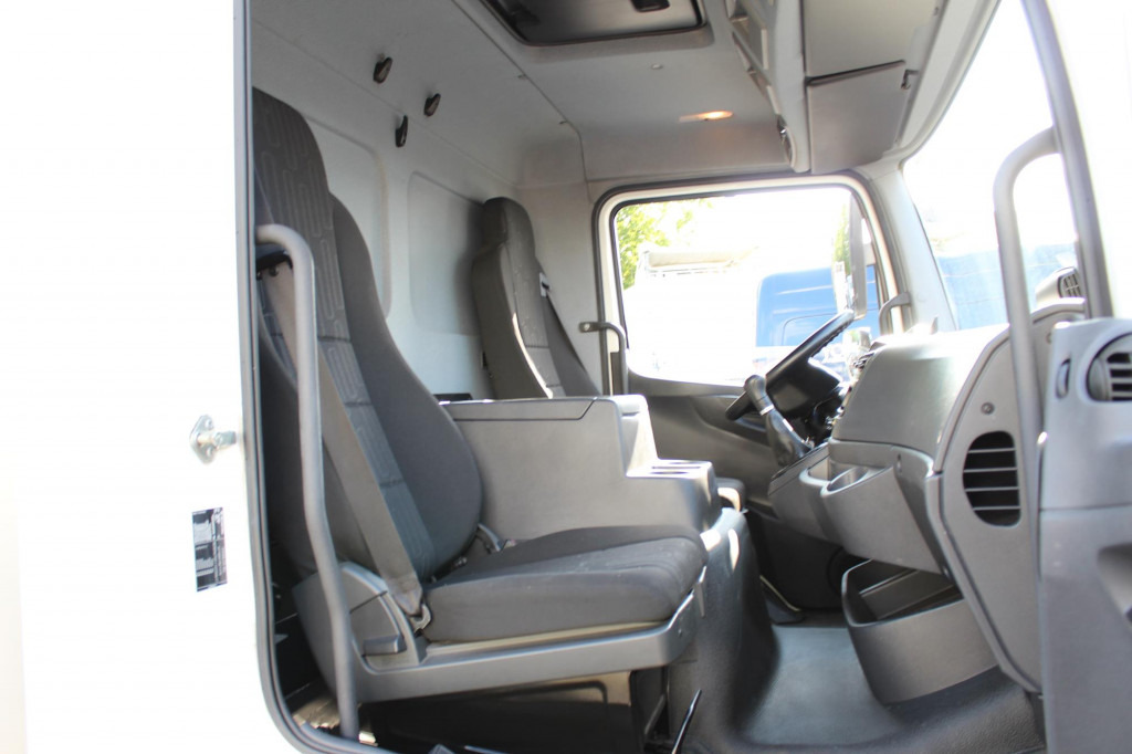 Mercedes-Benz Atego 818 E6 Koffer 6m Klima LDW Schalter LBW - 박스 밴 : 사진 3 Mercedes-Benz Atego 818 E6 Koffer 6m Klima LDW Schalter LBW - 박스 밴 : 사진 3