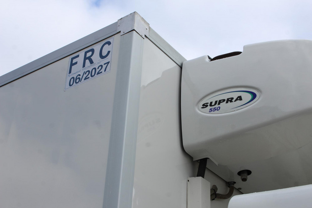 Renault D 12 Carrier Supra 550 Strom Tür LBW FRC 2027 - 냉동탑차 : 사진 5 Renault D 12 Carrier Supra 550 Strom Tür LBW FRC 2027 - 냉동탑차 : 사진 5