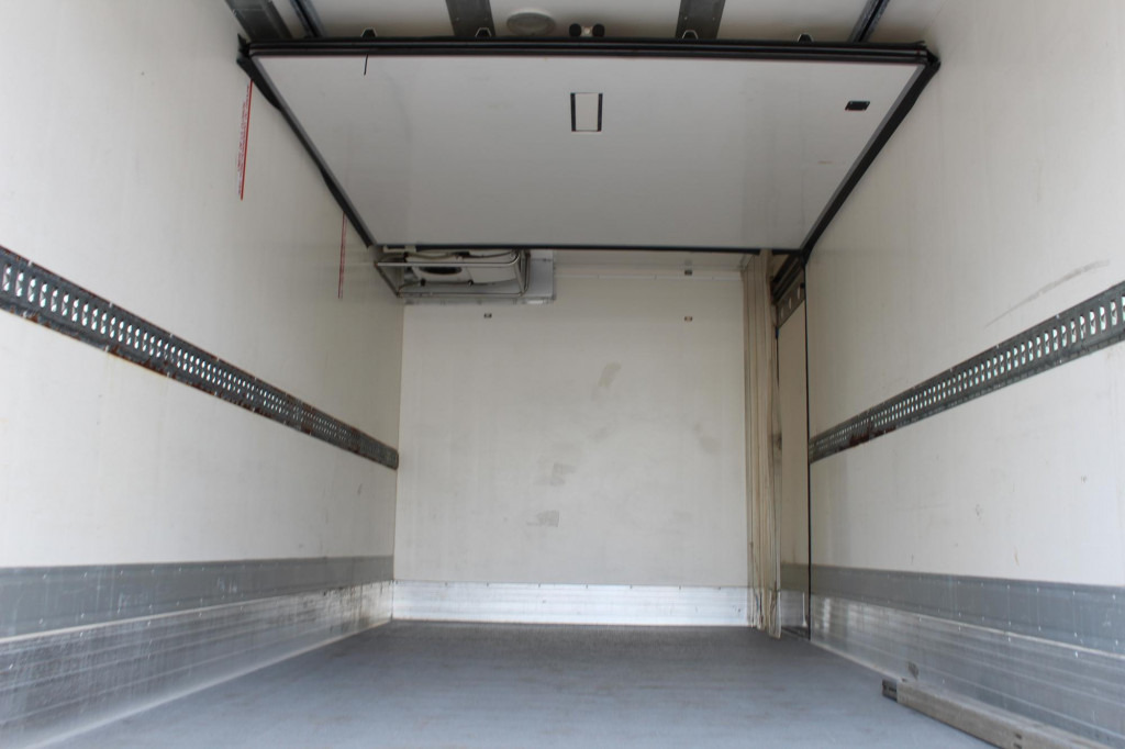 Renault Midlum 220 E5 CS 850 MT Strom Tür+LBW FRC - 트럭 : 사진 3 Renault Midlum 220 E5 CS 850 MT Strom Tür+LBW FRC - 트럭 : 사진 3