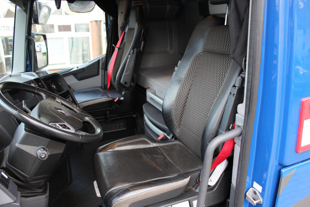 Renault T 520 E6 High  2Tanks Kühlbox Leder 2 Betten - 트랙터 유닛 : 사진 3 Renault T 520 E6 High  2Tanks Kühlbox Leder 2 Betten - 트랙터 유닛 : 사진 3