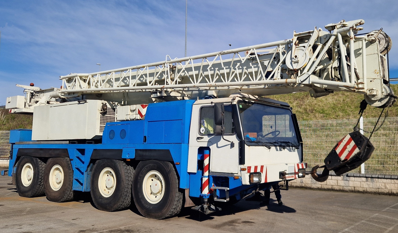 LIEBHERR LTM 1070/1 - 모바일 크레인 : 사진 1 LIEBHERR LTM 1070/1 - 모바일 크레인 : 사진 1