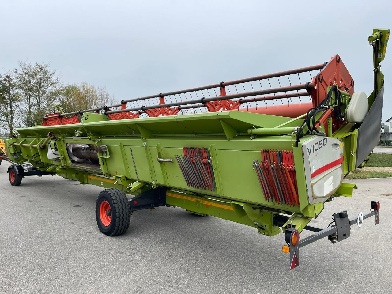 CLAAS Schneidwerk V1050 inkl. Raps, Bj. 2008 - 목초수확기 부착물 : 사진 4 CLAAS Schneidwerk V1050 inkl. Raps, Bj. 2008 - 목초수확기 부착물 : 사진 4
