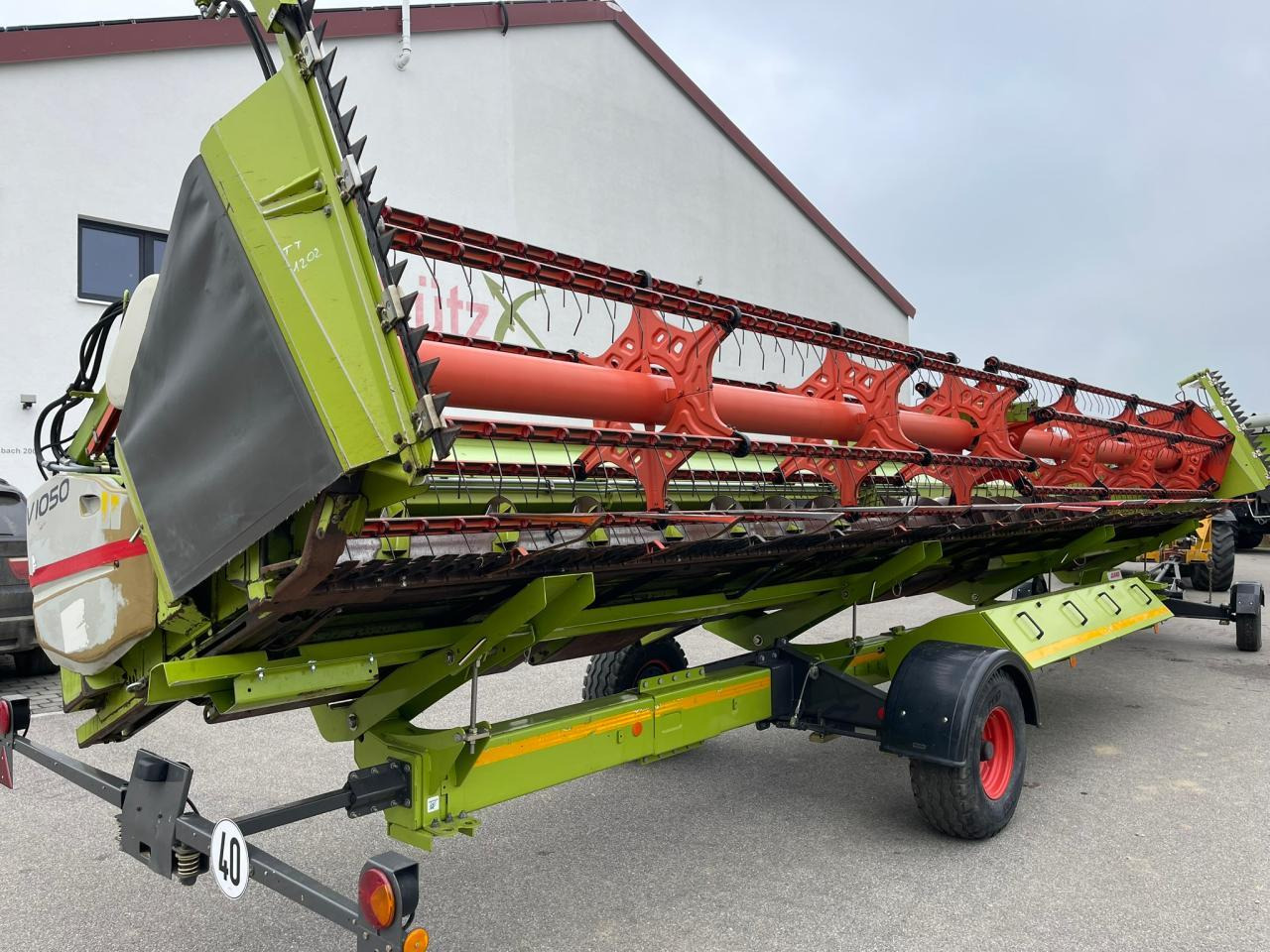 CLAAS Schneidwerk V1050 inkl. Raps, Bj. 2008 - 목초수확기 부착물 : 사진 2 CLAAS Schneidwerk V1050 inkl. Raps, Bj. 2008 - 목초수확기 부착물 : 사진 2