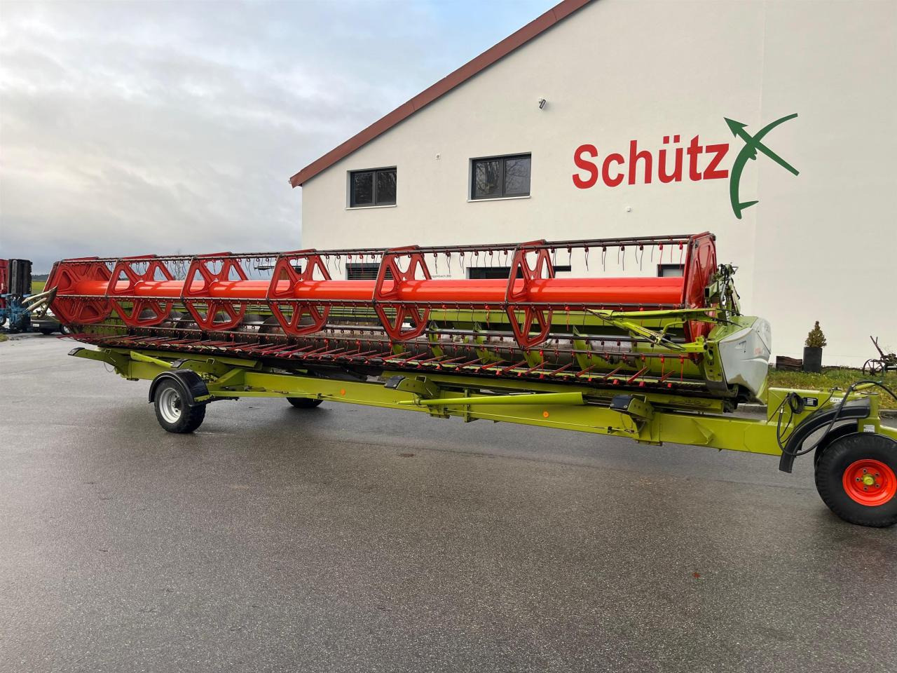 CLAAS Schneidwerk Vario V900 mit Wagen, Rapsausrüstung - 옥수수 헤더 : 사진 2 CLAAS Schneidwerk Vario V900 mit Wagen, Rapsausrüstung - 옥수수 헤더 : 사진 2