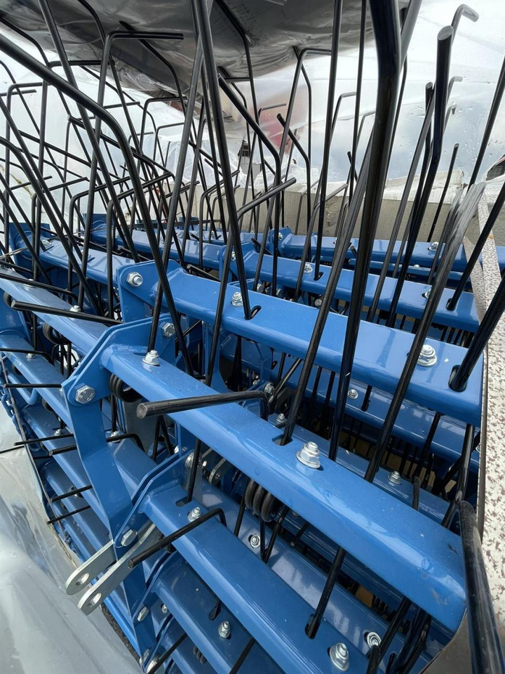 Hatzenbichler Striegel mit hydraulischer Druckverstellung, 12m, Bj. 2023, Hatzenbichler neuwertig - 디스크 해로 : 사진 5 Hatzenbichler Striegel mit hydraulischer Druckverstellung, 12m, Bj. 2023, Hatzenbichler neuwertig - 디스크 해로 : 사진 5