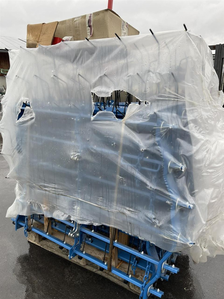 Hatzenbichler Striegel mit hydraulischer Druckverstellung, 12m, Bj. 2023, Hatzenbichler neuwertig - 디스크 해로 : 사진 4 Hatzenbichler Striegel mit hydraulischer Druckverstellung, 12m, Bj. 2023, Hatzenbichler neuwertig - 디스크 해로 : 사진 4